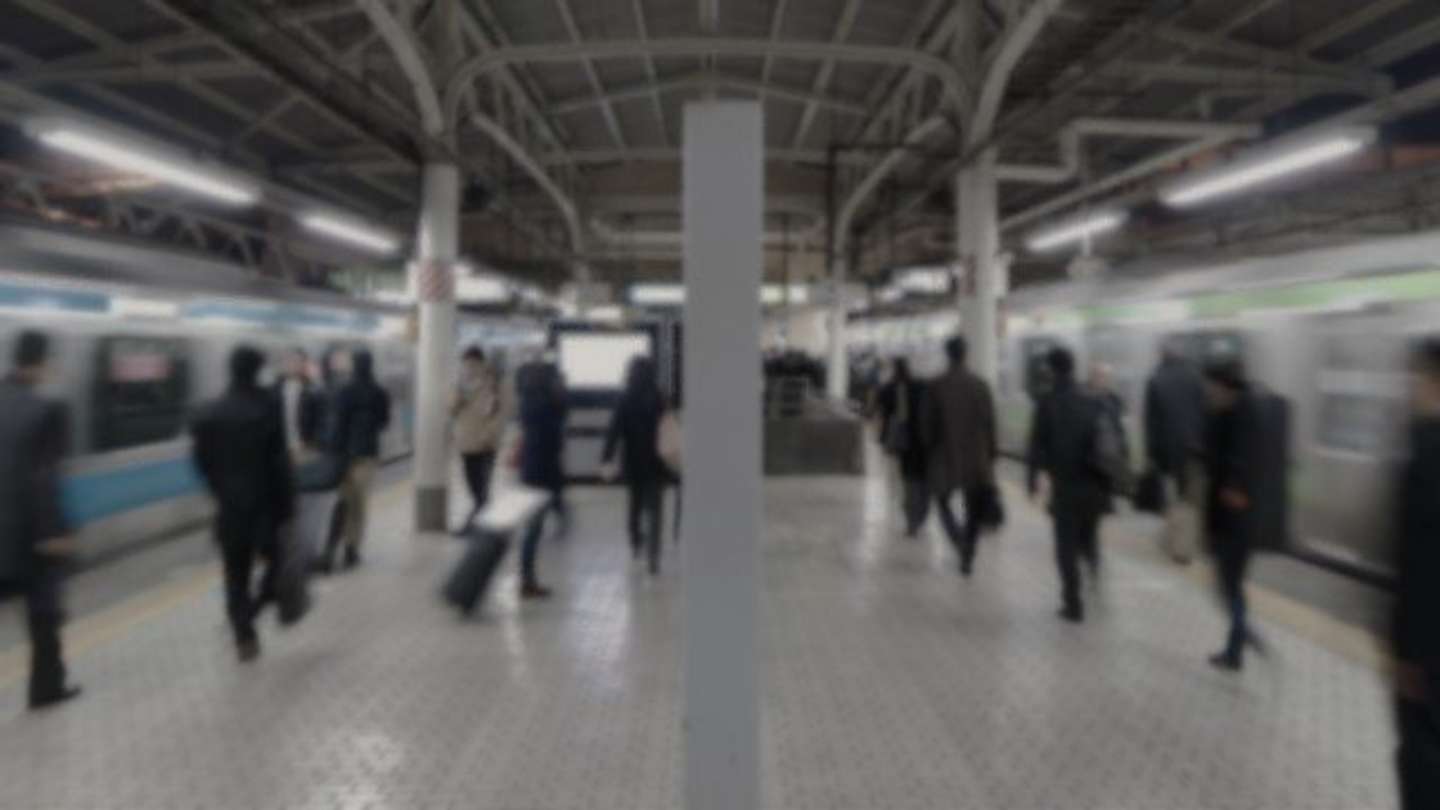 上野駅にて（画像はphotoACより）