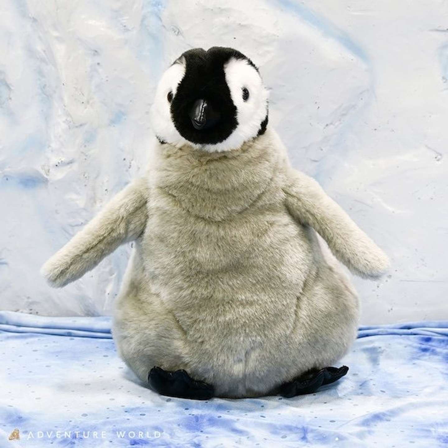 エンペラーペンギンの赤ちゃんのぬいぐるみ　画像提供：アドベンチャーワールド