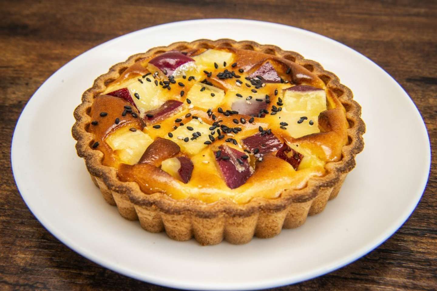 コラボスイーツの「ななしホコタルト」（画像はプレスリリースより）