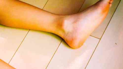 「日帰り温泉の脱衣所で倒れた私。そこに茶髪の怖そうなお姉さんが...」