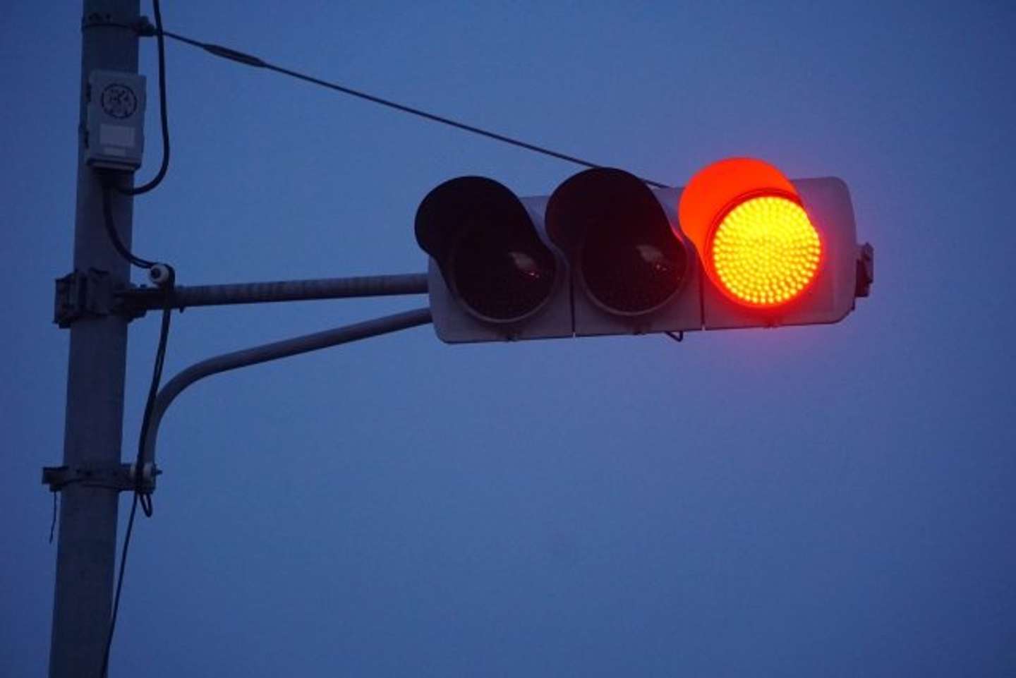 お盆の家族旅行中に...（画像はphotoAC）