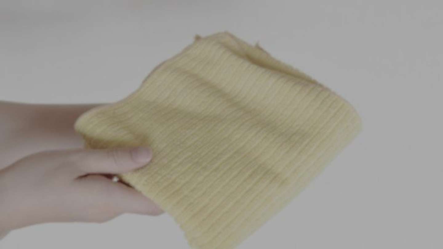 手を差し伸べてくれた人へ（画像はphotoAC）