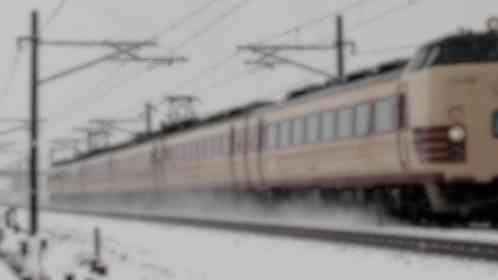 「大混雑の急行列車、おじさんとはぐれた小学生の僕。若いお姉さんに声をかけられて」（千葉県・60代男性）