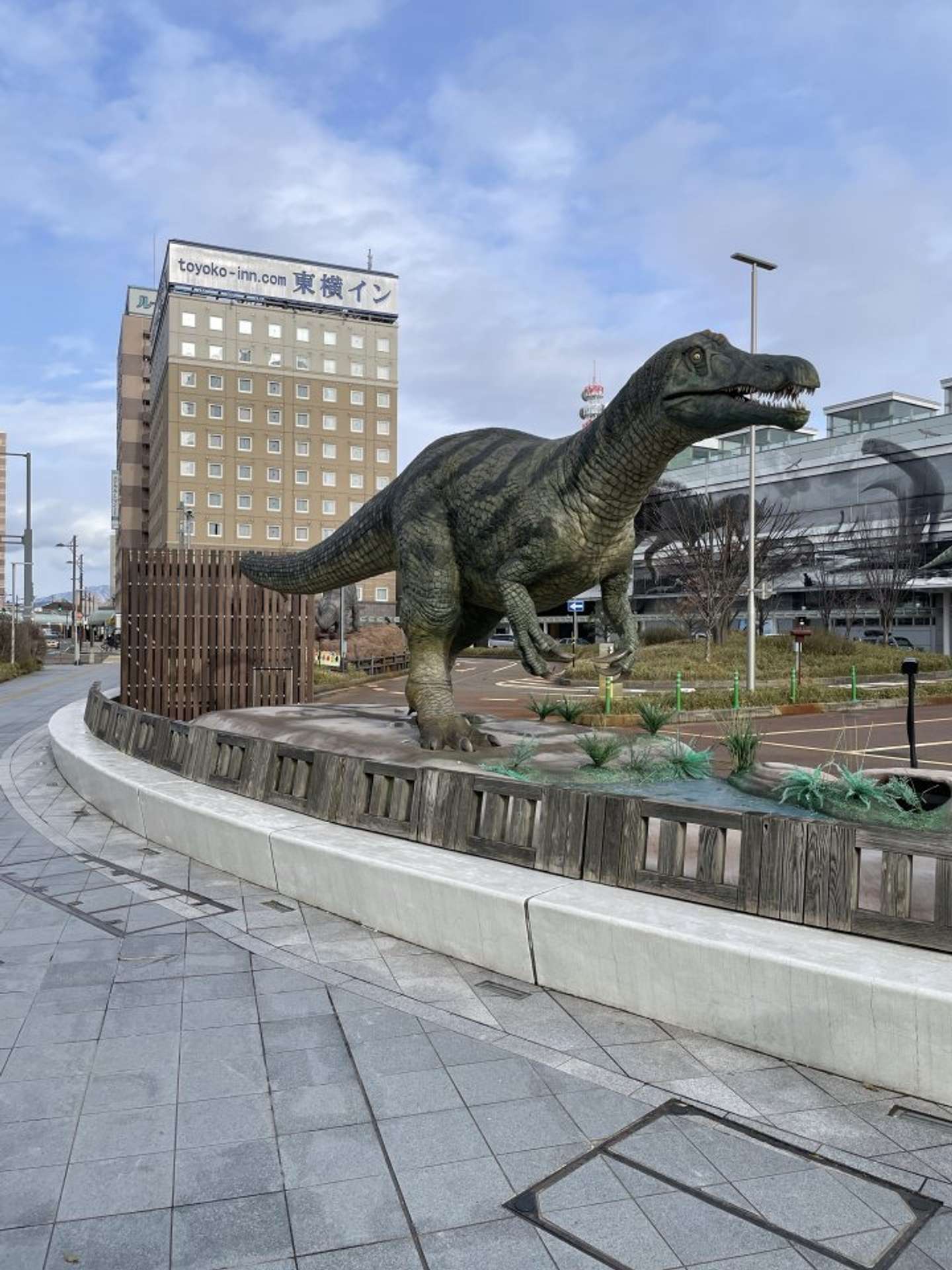 21日午後の福井駅前（爆戦＠62gata_Bakusenさんの投稿より）