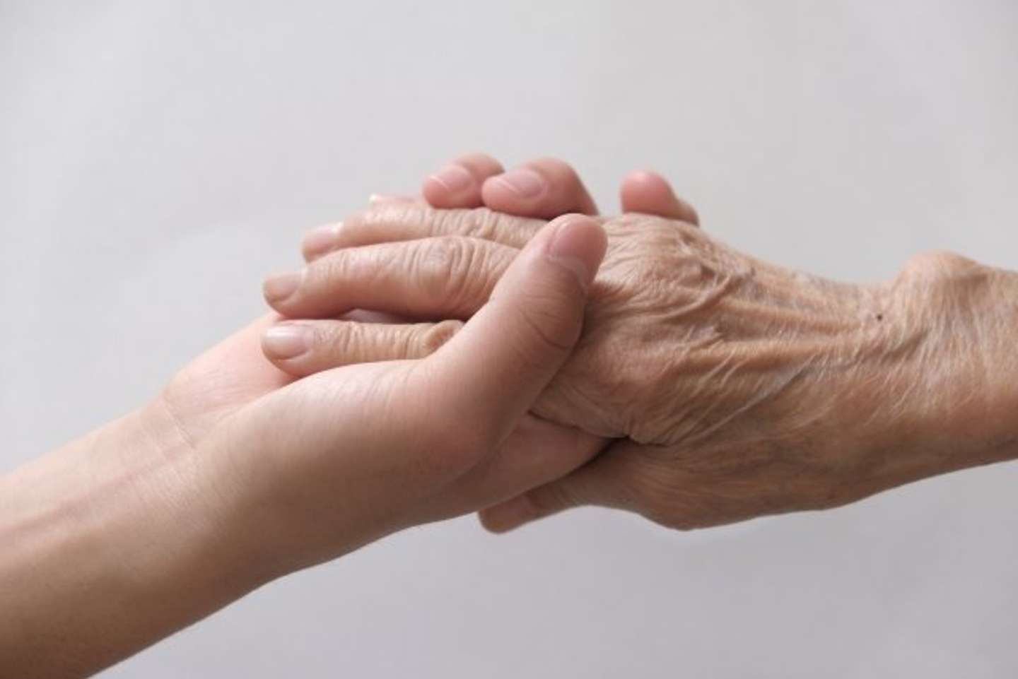 おばあさんに声をかけられて（画像はphotoAC）