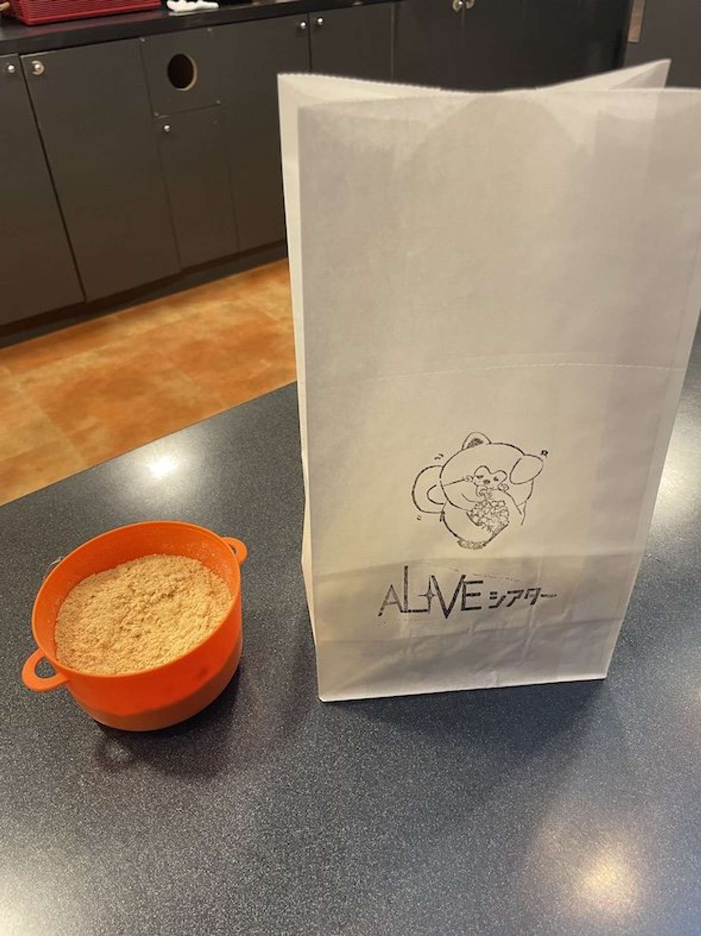 「いぶりがっこ味のポップコーン」（画像提供：「AL☆VEシアター」）