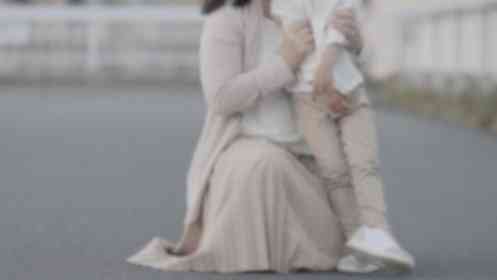 孫と一緒に出かけたら…（画像はphotoAC）