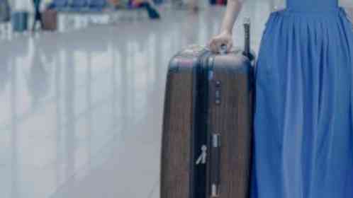 見知らぬ空港について…（画像はphotoAC）