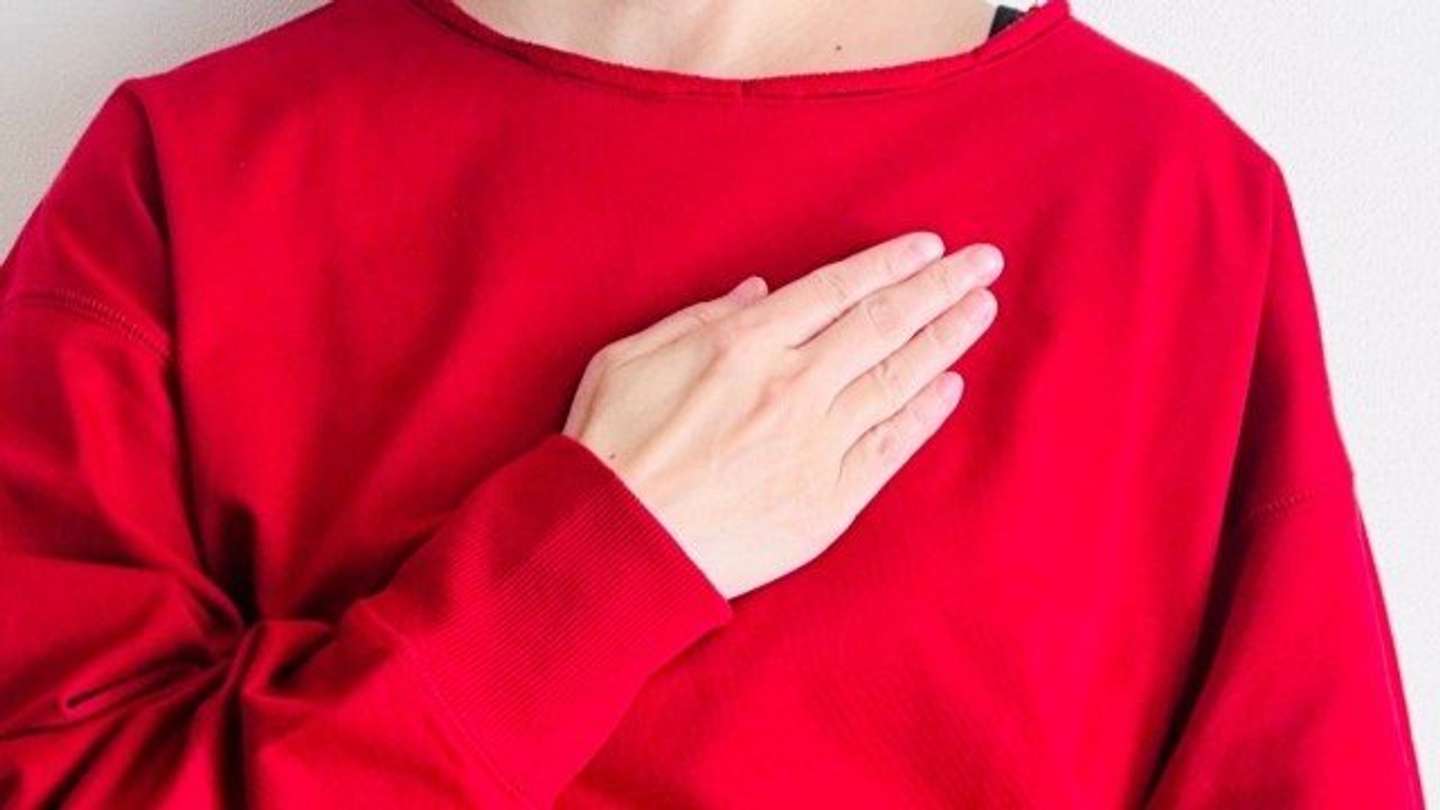 ほかの乗客との会話の中で...（画像はphotoAC）