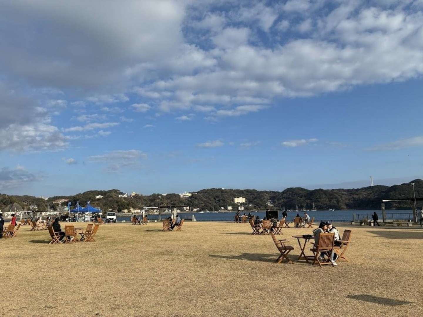 海を眺めながらのんびり過ごせる