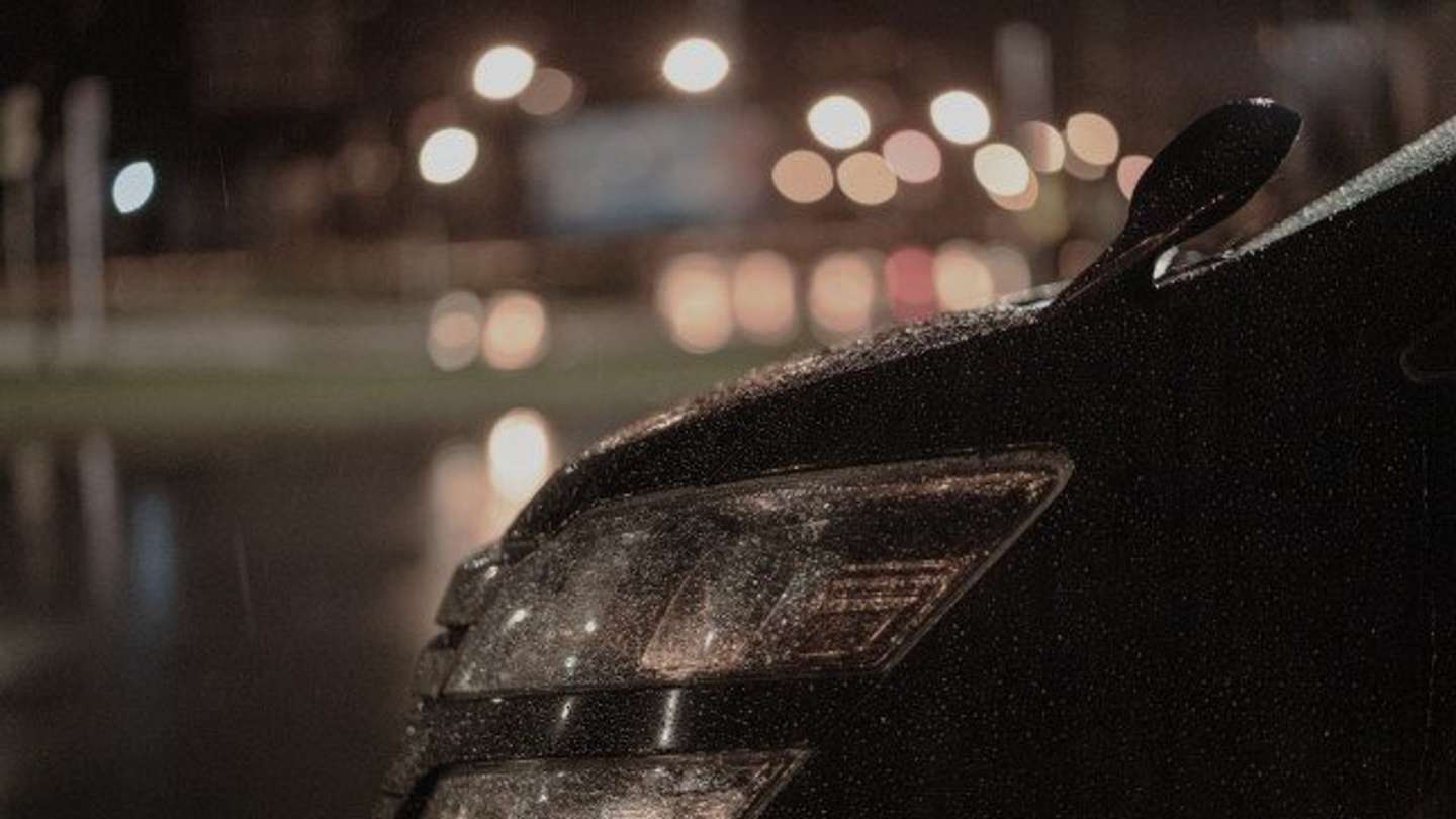 中年男性が家まで送ってくれて（画像はphotoAC）