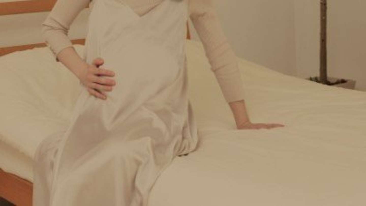 陣痛で苦しんでいると（画像はphotoAC）