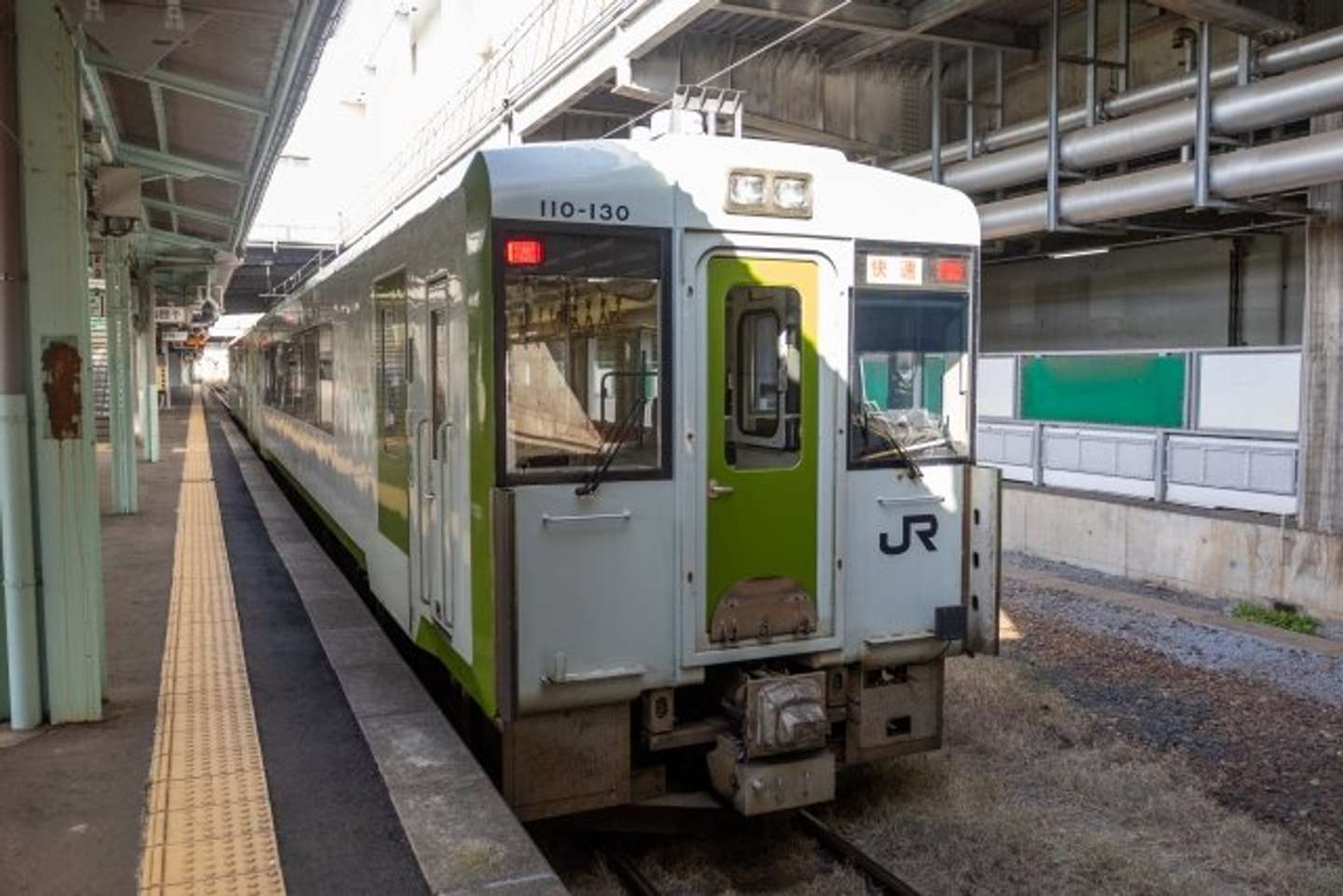 盛岡駅にて（画像はphotoAC）