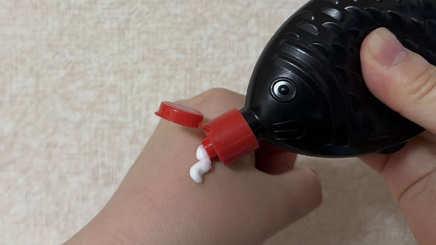 ハンドクリームです。醤油の香りはしません