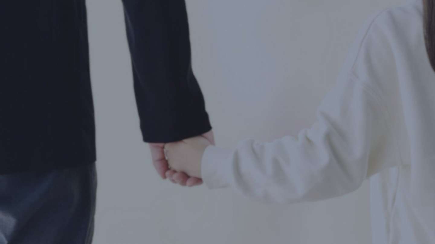 手を繋いでくれた人へ（画像はphotoAC）