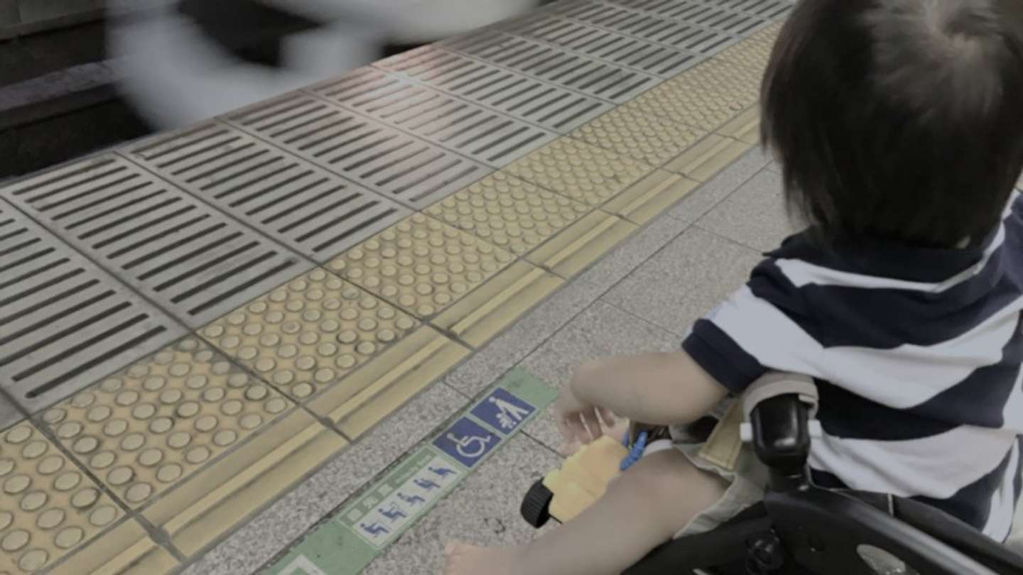 ベビーカーを押していった駅で（画像はphotoAC）