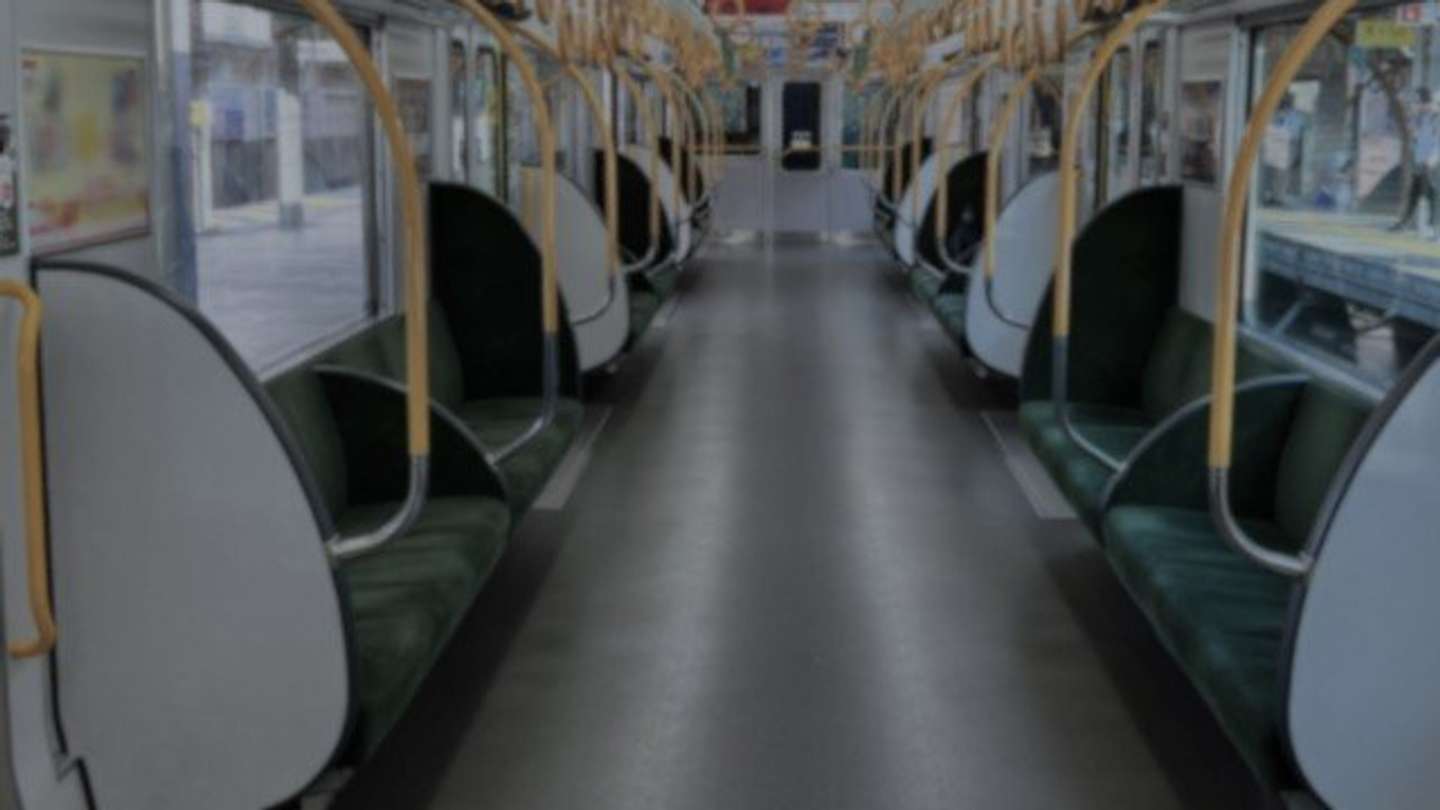 幼い娘たちと乗った電車で（画像はphotoAC）