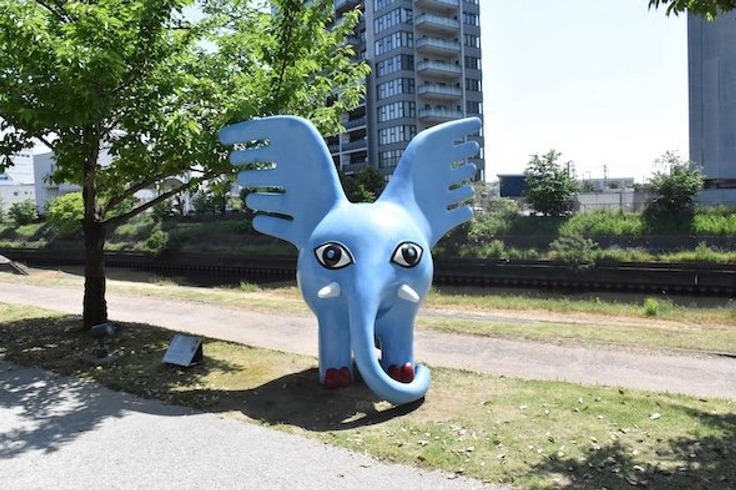 ミルゾー（画像提供：富山県美術館）