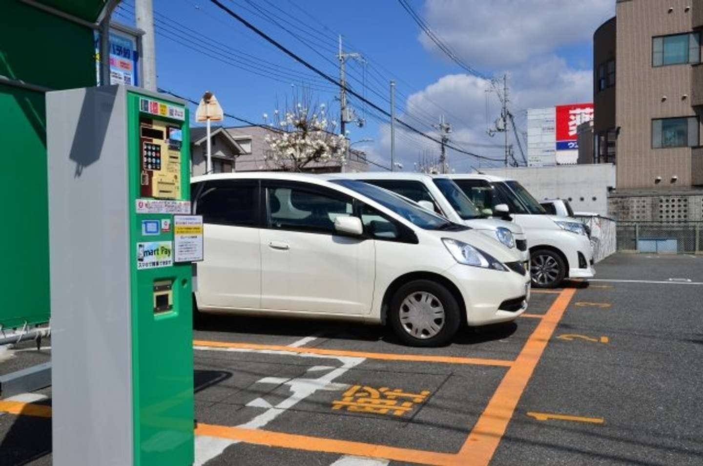 あっという間に駐車完了（画像はphotoAC）