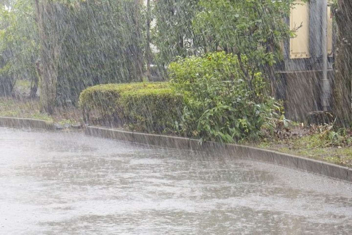 あの豪雨の日に（画像はphotoAC）