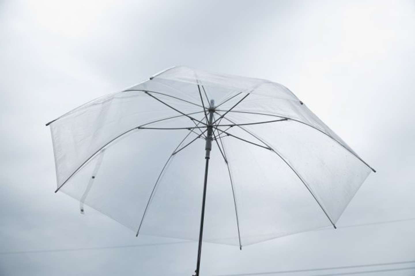 ある雨の日に（画像はphotoAC）