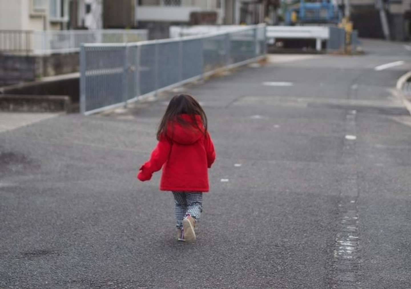 子供が一人でいなくなって...（画像はphotoAC）