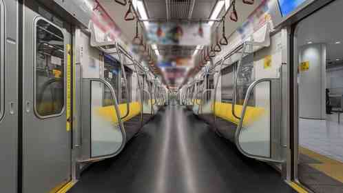 通勤電車で寝ていたら、見知らぬサラリーマンに肩をポンポン叩かれた。顔をあげると思わぬ一言が（東京都・30代女性）