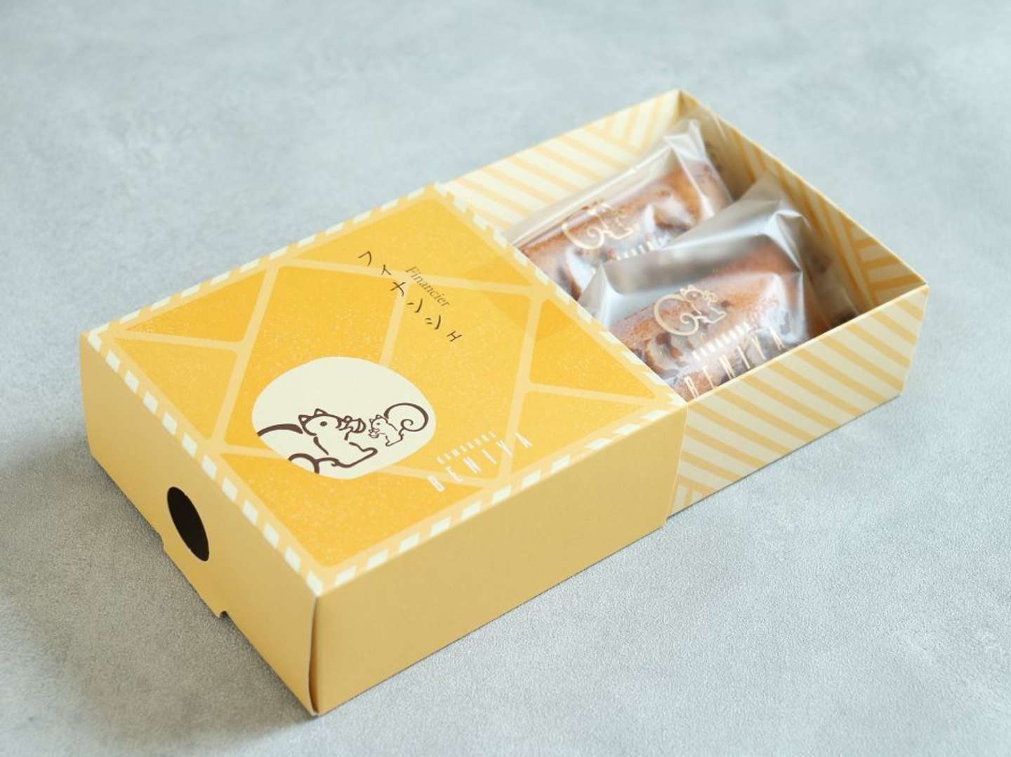 「フィナンシェ 2種2個入」833円