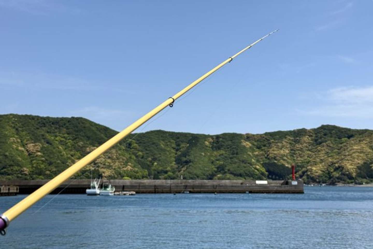初心者が釣りをしてみたものの…（画像はphotoAC）