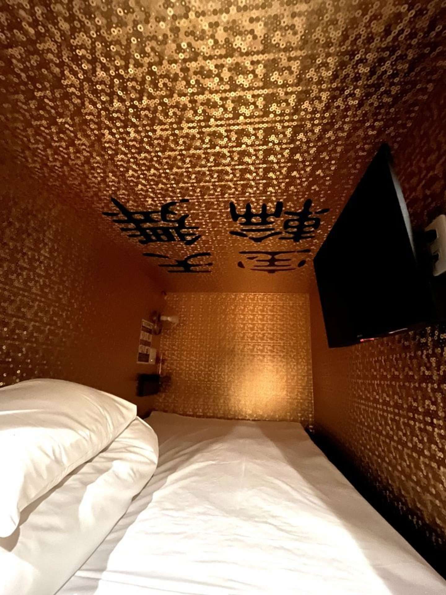 黄金カプセル「釈迦部屋」（画像提供：ザ・センチュリオンサウナ札幌、再掲）
