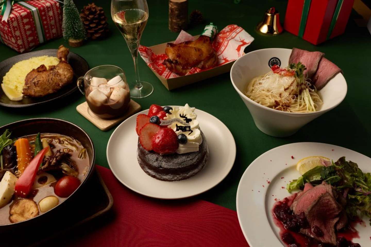 各店舗で提供するクリスマス限定メニュー