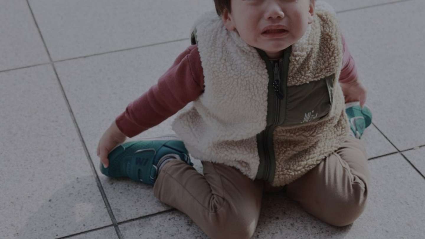 保育所に早く行き過ぎて（画像はphotoAC）
