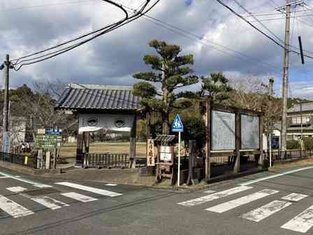 旅先で35キロも歩いた直後、バスに乗り遅れた私。寒空の下、1時間待つことを余儀なくされて...（大阪府・30代男性）
